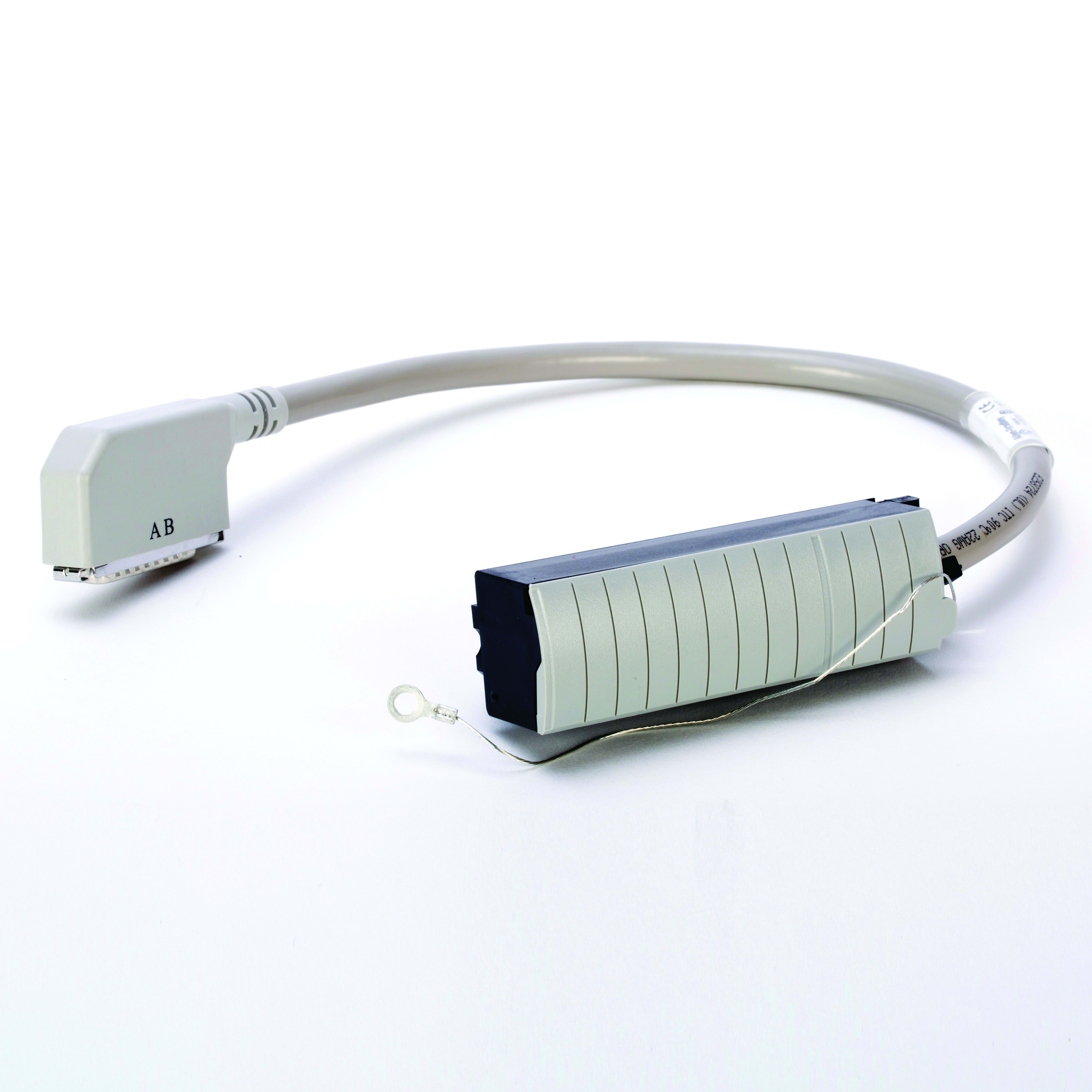 Allen-Bradley PLC Conversion Cable,Pre-wired,0.5m